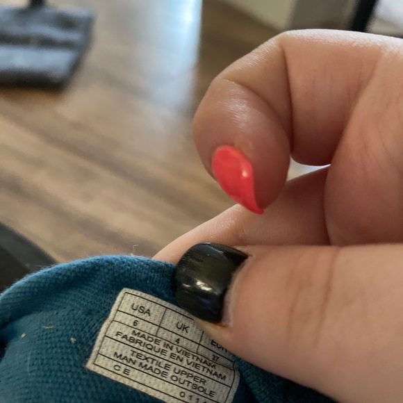 Sandals - Picture 2 of 2